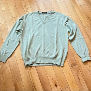 Loro Piana Light Green V neck 100% Cashmere Sweater size IT 50 US large